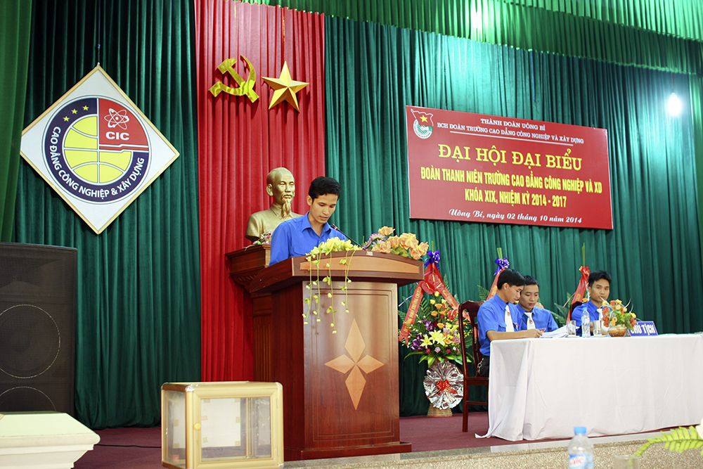 Đ/c Hà Minh Hải – chi đoàn phòng NCKH báo cáo tham luận về Nâng cao chất lượng đào tạo và NCKH.