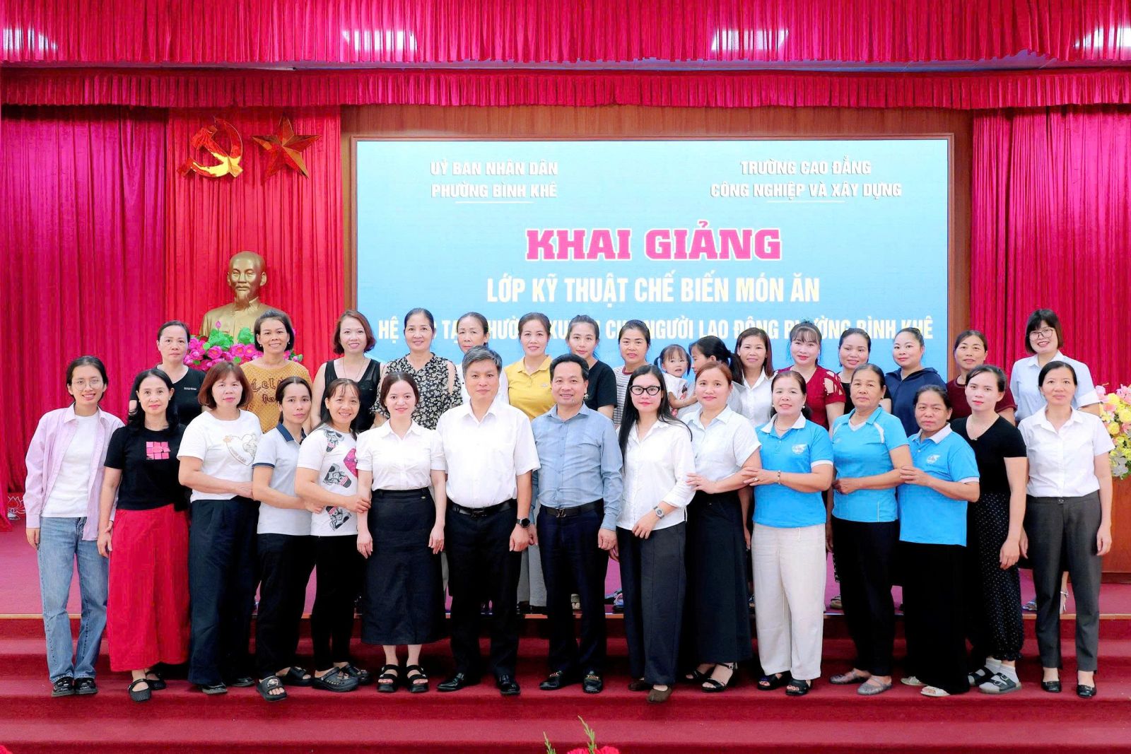 TRƯỜNG CAO ĐẲNG CÔNG NGHIỆP VÀ XÂY DỰNG KHAI GIẢNG LỚP KỸ THUẬT CHẾ BIẾN MÓN ĂN TẠI PHƯỜNG BÌNH KHÊ 