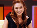 Mỹ Tâm làm giám khảo SV 2012 