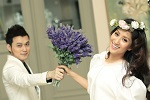 Khánh Thi say đắm bên Quang Vinh 