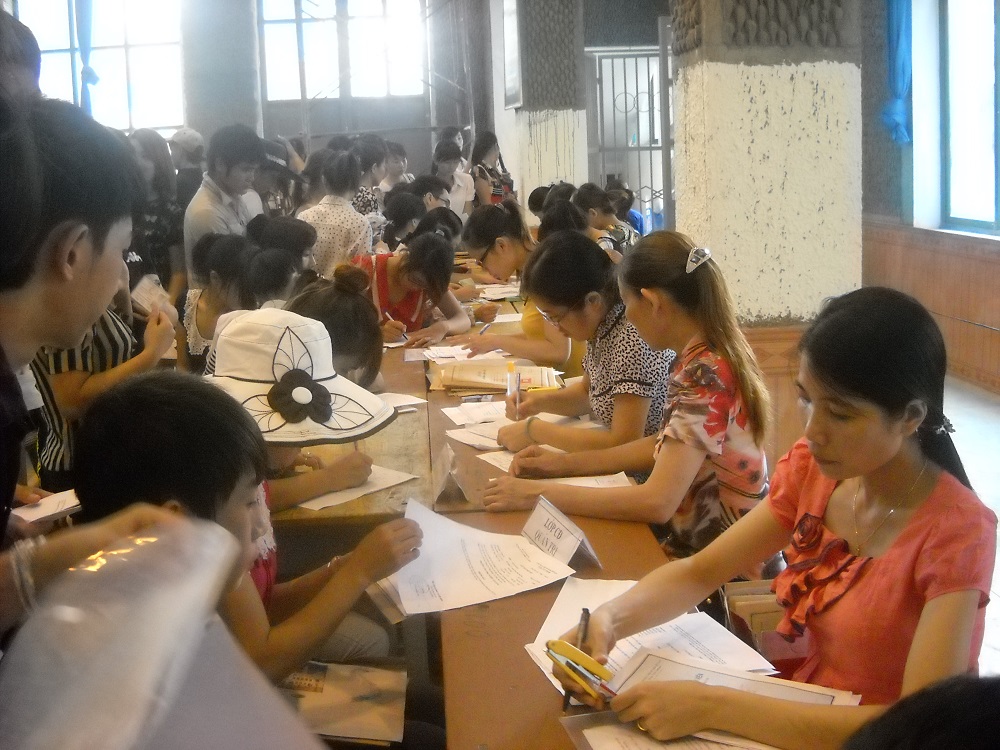 H&igrave;nh ảnh nhập học năm học 2012 - 2013