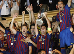 Cầu thủ Barcelona hạnh phúc trong ngày đăng quang  
