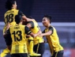 Malaysia bảo vệ thành công ngôi vô địch sau loạt “đấu súng” kịch tính 