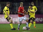 Bom khủng bố đe dọa trận Dortmund-Hannover 