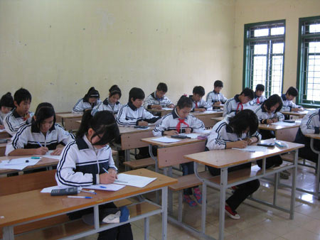 HS lớp 6 choáng vì đề thi xăng tăng giá, Giáo dục - du học, de thi, xang tang gia, gia xang, hoc sinh, de kiem tra, giao vien, tin tuc 24h