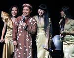 Quang Linh hát acapella cùng 5 Dòng Kẻ 